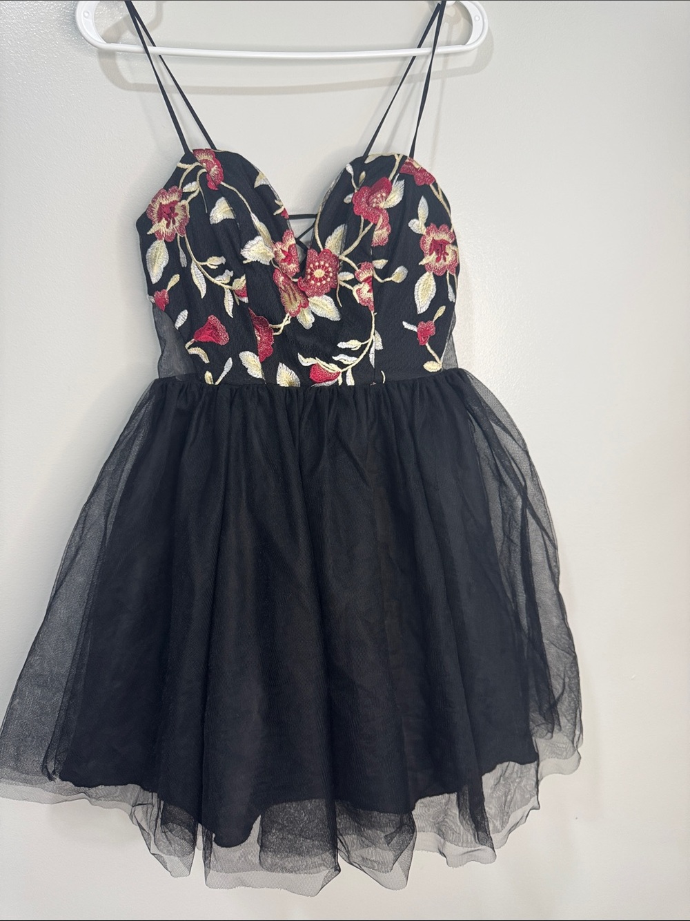 Black Floral Embroidered Tulle Party Dress for women